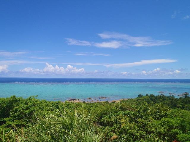海の色の境目リーフへ上陸
